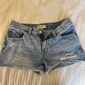Madewell  low rise boyfriend shorts